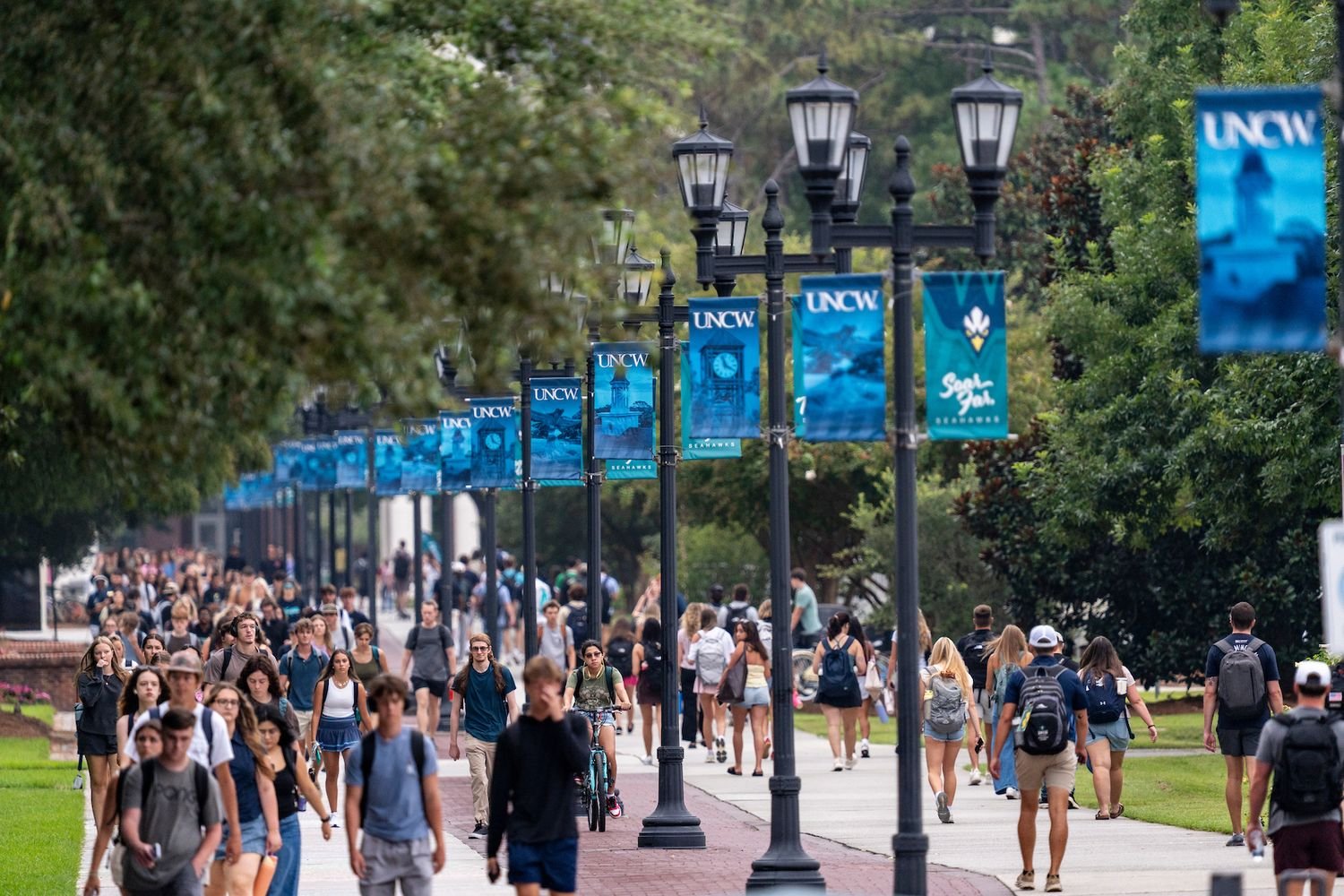 UNCW welcomed 19,895 students this fall, including a historic first-year undergraduate class of 3,109 students, according to preliminary data.