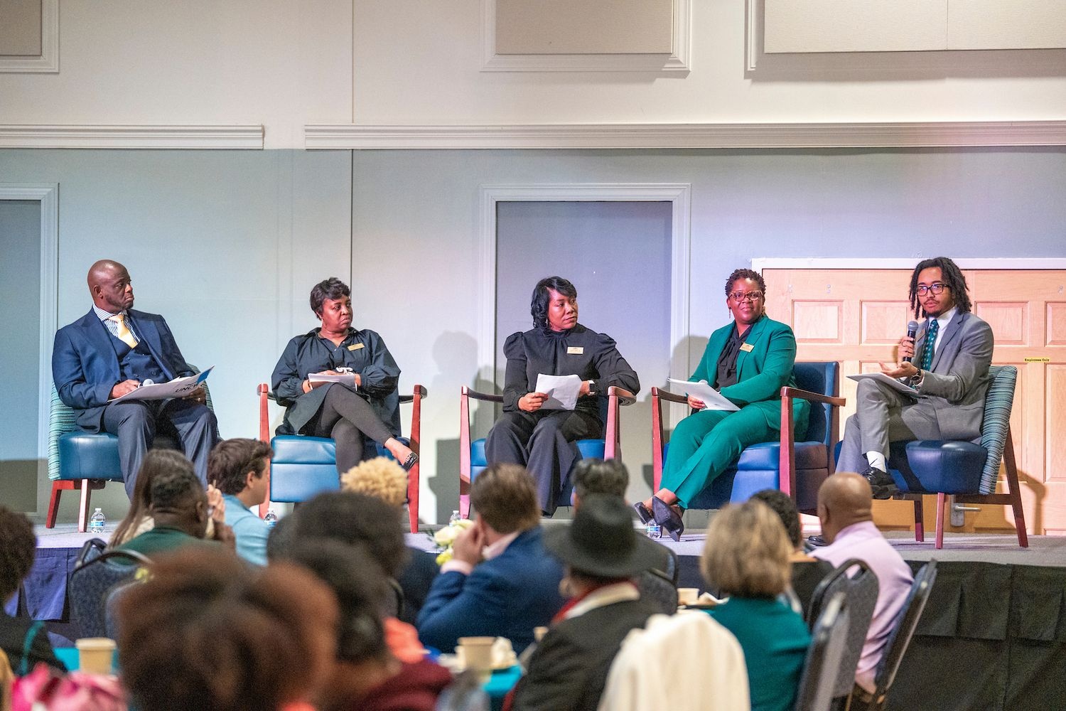 From left: Jerry L. Oates ’95, Wanda Coley ’96, ’03M, Erica Jones ’96, Stephania Bloodworth ’00, Jordan McLeod ’25 on a panel of AAGA alumni