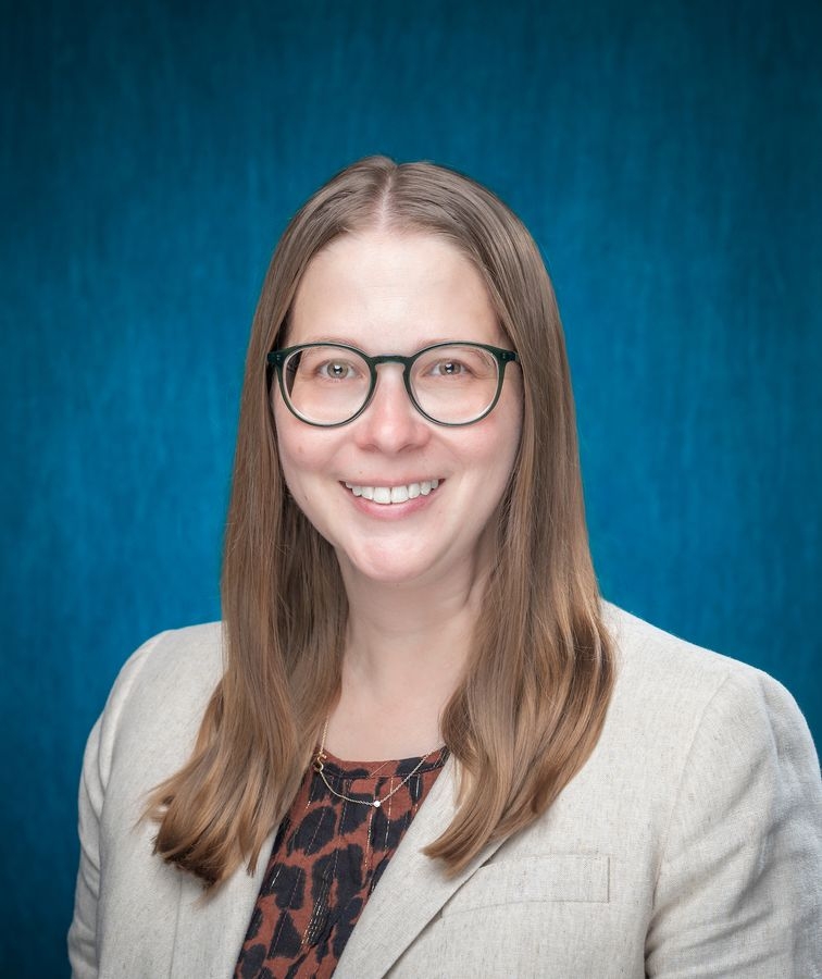 Stephanie L Baer