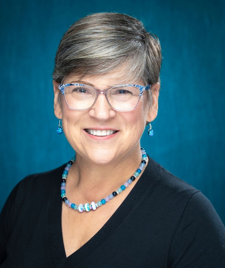 Kathryn J Santhuff