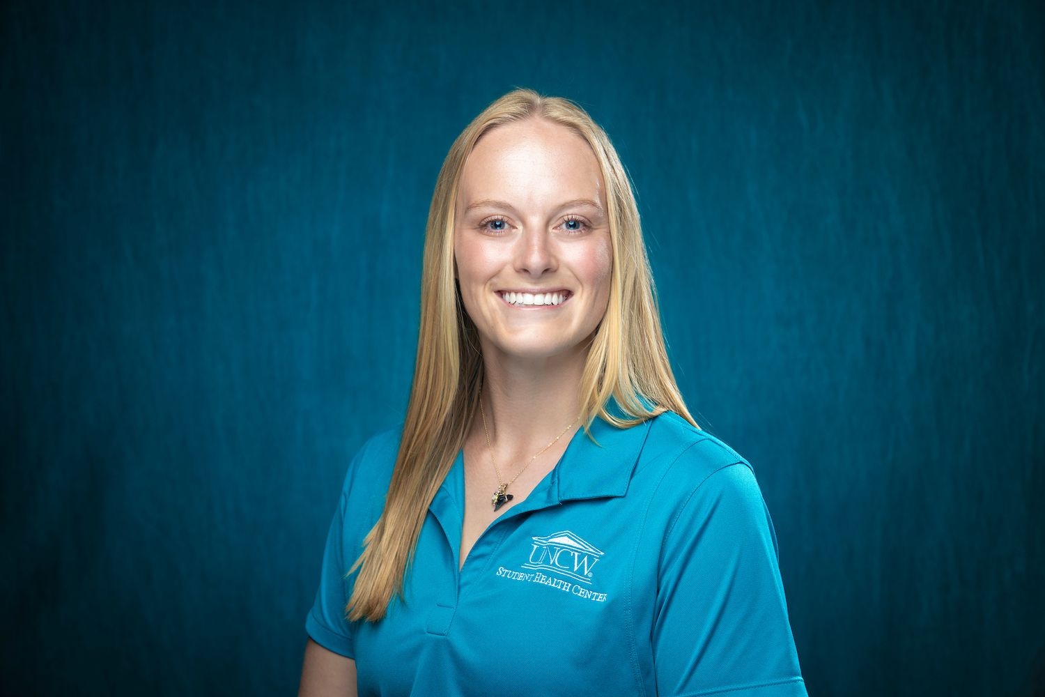 A public health major with a pre-clinical concentration, Shelby Kennedy ’24 was recognized with the Pat Leonard Senior Medallion Award for her leadership and service across campus. From Orientation Programs to SGA, she dedicated her time to supporting and representing fellow Seahawks.