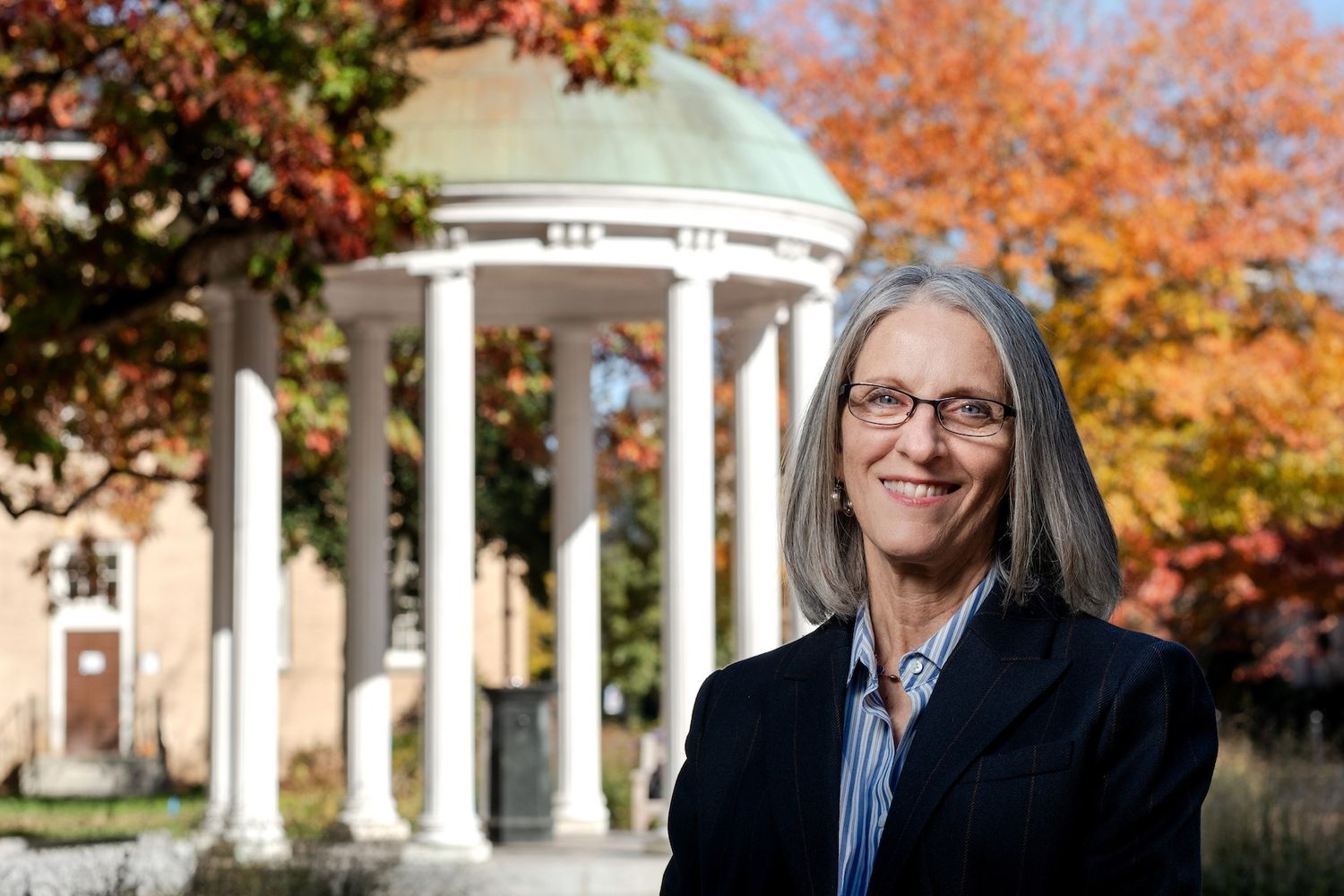 Leta Huntsinger ’92 established the Huntsinger Scholarship in STEM 