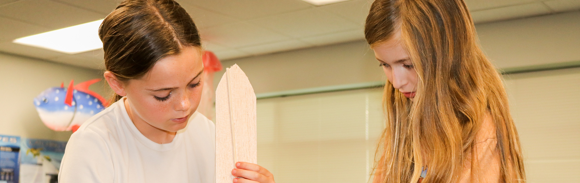 2 students conducting science experiment